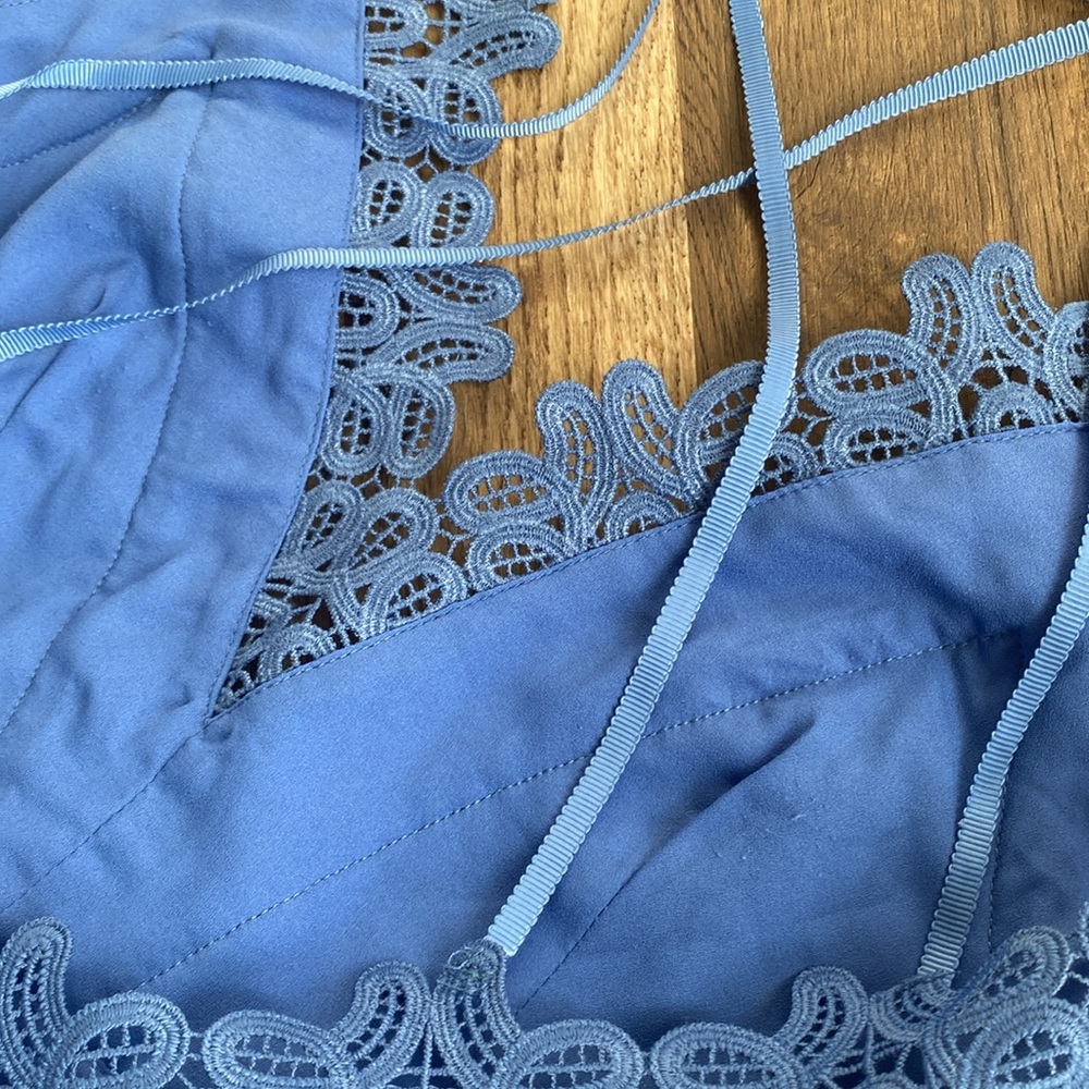 Self Portrait Lace Peplum Dress in Cornflower Blue Size 4 - Picture 6 of 8